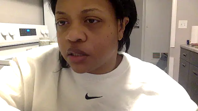 Snapshot of richierichelle chatting on May 16, 2026, 2:41 am richierichelle online show from May 16, 2026, 2:41 am