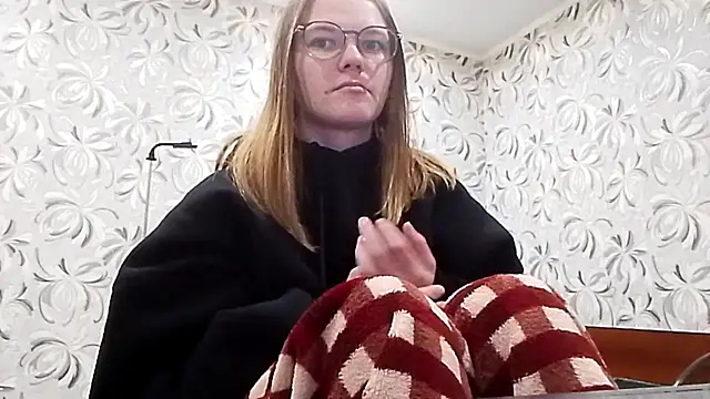 Snapshot of RottedDam chatting on May 30, 2026, 10:18 pm RottedDam online show from May 30, 2026, 10:18 pm