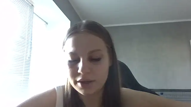 Snapshot of _Linsyy_ee_ chatting on May 8, 2026, 2:33 pm Linsyy ee online show from May 8, 2026, 2:33 pm