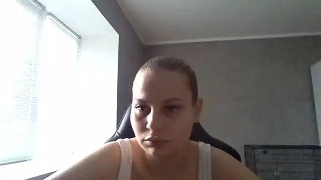 Snapshot of _Linsyy_ee_ chatting on May 11, 2026, 3:18 pm Linsyy ee online show from May 11, 2026, 3:18 pm