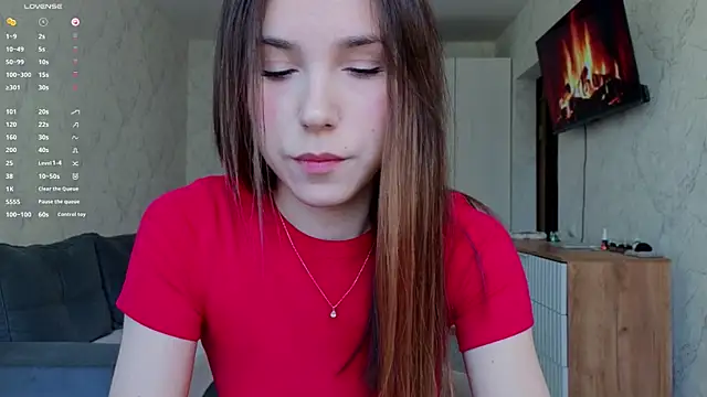 Honey Peachy online show from June 7, 2026, 6:28 am
