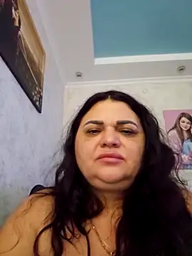 -CUTE-EVVIL- online show from May 23, 2026, 7:40 pm