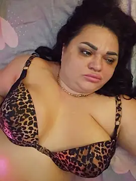 -CUTE-EVVIL- online show from June 19, 2026, 10:24 pm