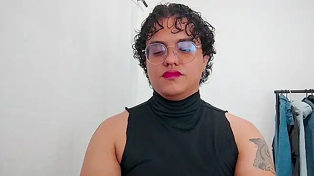 Snapshot of Diane_exotic chatting on April 28, 2026, 1:15 am Diane exotic online show from April 28, 2026, 1:15 am