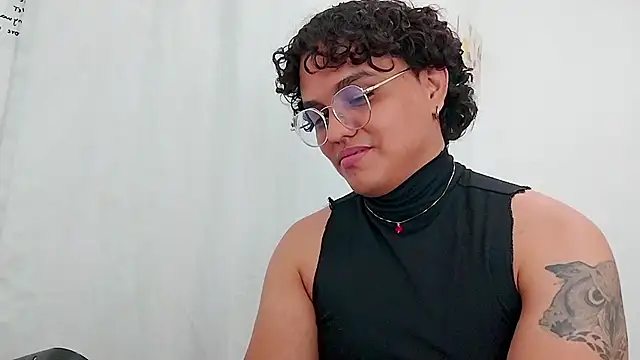 Snapshot of Diane_exotic chatting on April 29, 2026, 11:33 pm Diane exotic online show from April 29, 2026, 11:33 pm
