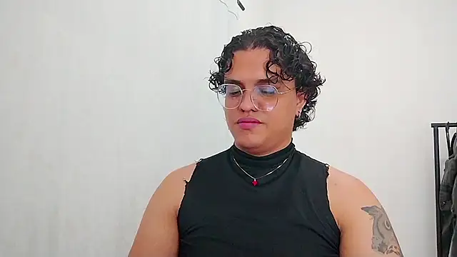 Snapshot of Diane_exotic chatting on May 3, 2026, 1:22 am Diane exotic online show from May 3, 2026, 1:22 am