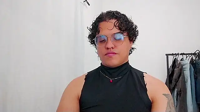 Snapshot of Diane_exotic chatting on May 5, 2026, 12:29 am Diane exotic online show from May 5, 2026, 12:29 am