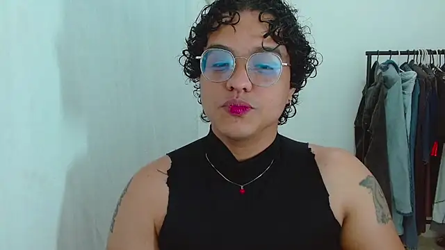 Snapshot of Diane_exotic chatting on May 11, 2026, 11:02 pm Diane exotic online show from May 11, 2026, 11:02 pm