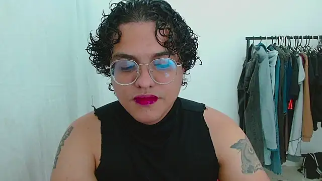 Snapshot of Diane_exotic chatting on May 14, 2026, 10:27 pm Diane exotic online show from May 14, 2026, 10:27 pm