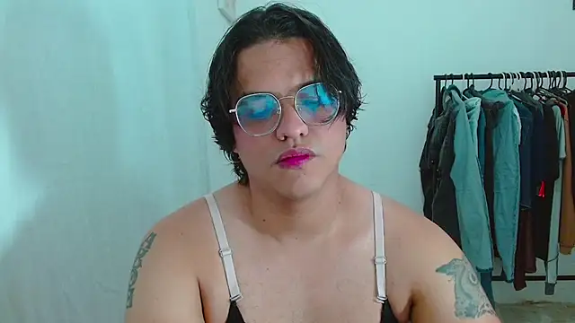 Snapshot of Diane_exotic chatting on May 20, 2026, 11:44 pm Diane exotic online show from May 20, 2026, 11:44 pm