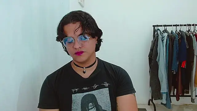 Snapshot of Diane_exotic chatting on May 27, 2026, 11:02 pm Diane exotic online show from May 27, 2026, 11:02 pm