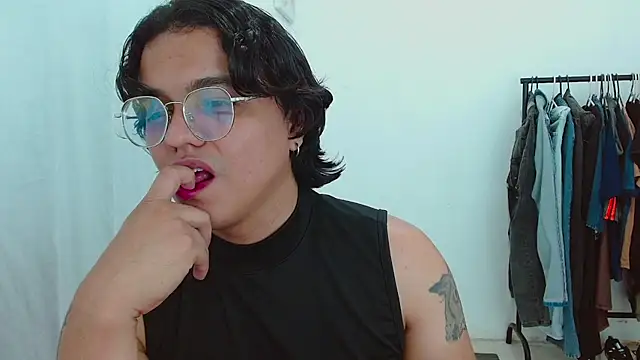Snapshot of Diane_exotic chatting on May 29, 2026, 8:18 pm Diane exotic online show from May 29, 2026, 8:18 pm