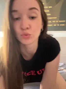 Snapshot of Dianyx chatting on May 27, 2026, 2:25 pm Dianyx online show from May 27, 2026, 2:25 pm
