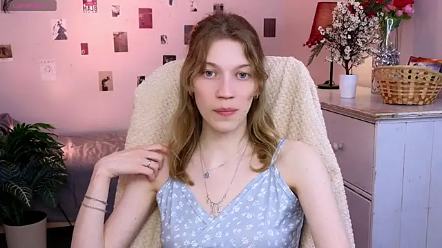 Snapshot of Emily_Cartex chatting on April 26, 2026, 5:49 am Emily Cartex online show from April 26, 2026, 5:49 am