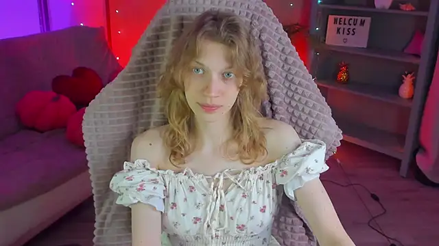 Snapshot of Emily_Cartex chatting on May 23, 2026, 5:34 am Emily Cartex online show from May 23, 2026, 5:34 am