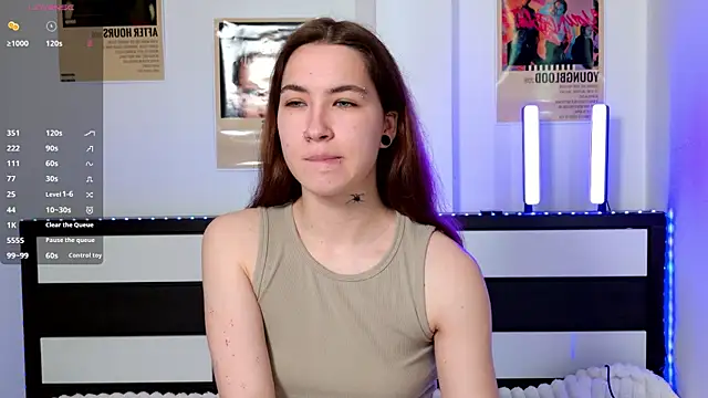 Snapshot of EvaAndLuna chatting on May 9, 2026, 2:39 am EvaAndLuna online show from May 9, 2026, 2:39 am