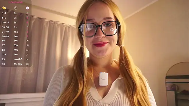 Snapshot of RosannaBennerman chatting on April 27, 2026, 5:00 pm RosannaBennerman online show from April 27, 2026, 5:00 pm