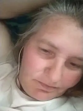 Snapshot of IrisMaris37 chatting on May 15, 2026, 12:12 pm IrisMaris37 online show from May 15, 2026, 12:12 pm