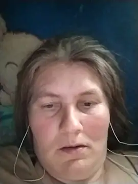 Snapshot of IrisMaris37 chatting on May 24, 2026, 9:14 am IrisMaris37 online show from May 24, 2026, 9:14 am