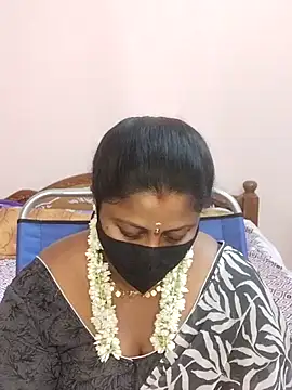 Snapshot of telugu_Geetha40 chatting on May 7, 2026, 7:14 am telugu Geetha40 online show from May 7, 2026, 7:14 am