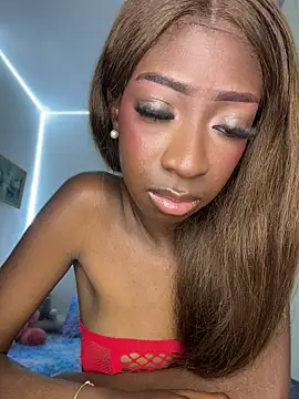 Snapshot of SpicySweetie chatting on May 14, 2026, 9:43 pm SpicySweetie online show from May 14, 2026, 9:43 pm