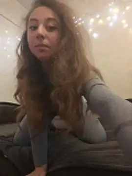 -NicoleSmith- online show from May 29, 2026, 3:54 pm