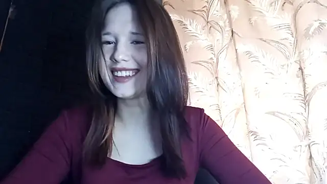 AngelynHallowich online show from April 30, 2026, 3:07 pm