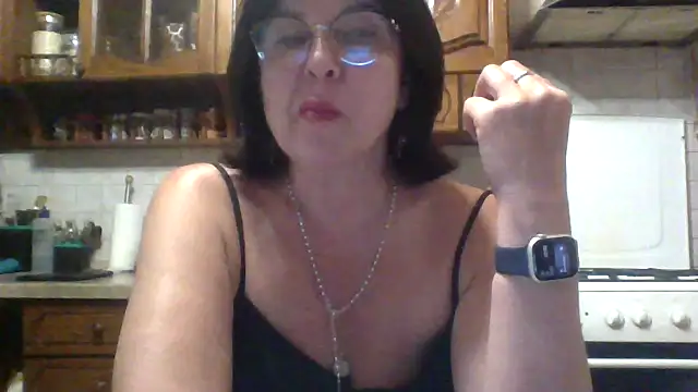 Snapshot of Fiona06 chatting on May 18, 2026, 7:09 pm Fiona06 online show from May 18, 2026, 7:09 pm