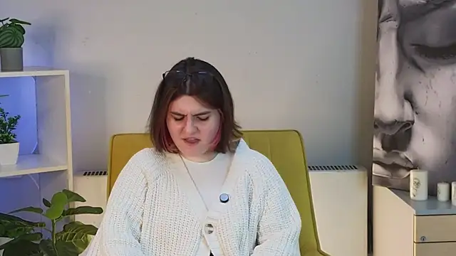 KathlineRivas online show from April 30, 2026, 12:33 pm