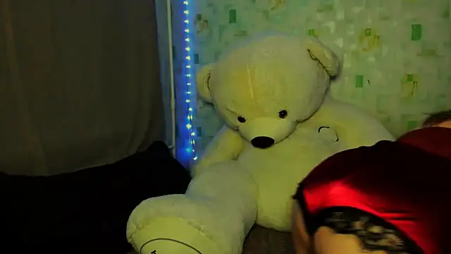 Snapshot of LillyHaigh chatting on April 29, 2026, 12:16 am LillyHaigh online show from April 29, 2026, 12:16 am