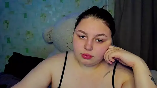 Snapshot of LillyHaigh chatting on May 3, 2026, 11:00 pm LillyHaigh online show from May 3, 2026, 11:00 pm