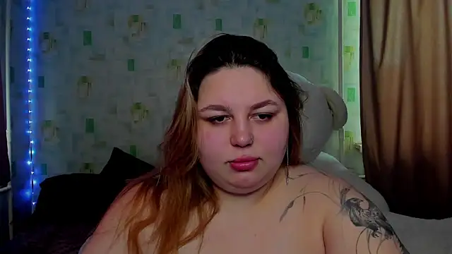 Snapshot of LillyHaigh chatting on May 5, 2026, 12:35 pm LillyHaigh online show from May 5, 2026, 12:35 pm