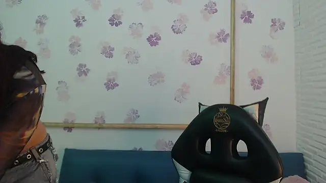 Snapshot of Karol_prescot chatting on April 29, 2026, 2:10 pm Karol prescot online show from April 29, 2026, 2:10 pm
