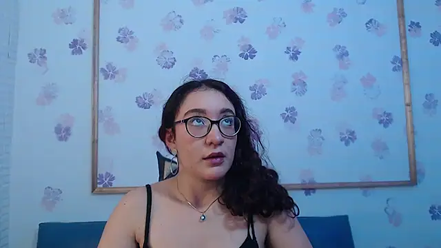 Snapshot of Karol_prescot chatting on May 9, 2026, 2:11 pm Karol prescot online show from May 9, 2026, 2:11 pm