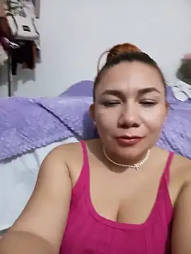 Snapshot of Luna_Morch chatting on May 25, 2026, 6:52 am Luna Morch online show from May 25, 2026, 6:52 am