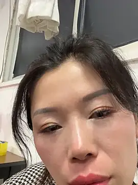 Snapshot of milkwine chatting on May 23, 2026, 6:12 pm milkwine online show from May 23, 2026, 6:12 pm