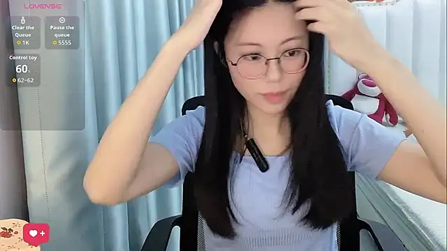 Luna-666 online show from May 5, 2026, 3:31 pm