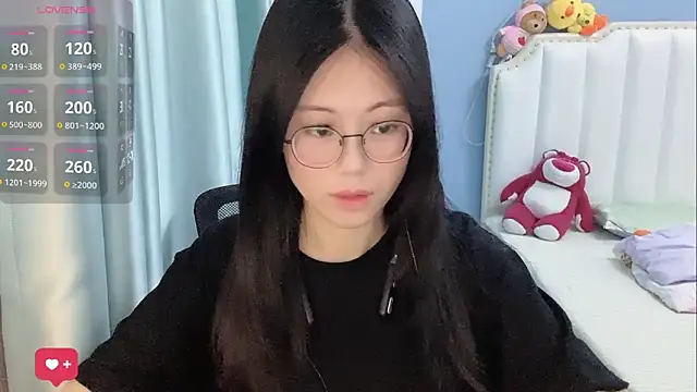 Luna-666 online show from May 10, 2026, 4:01 pm