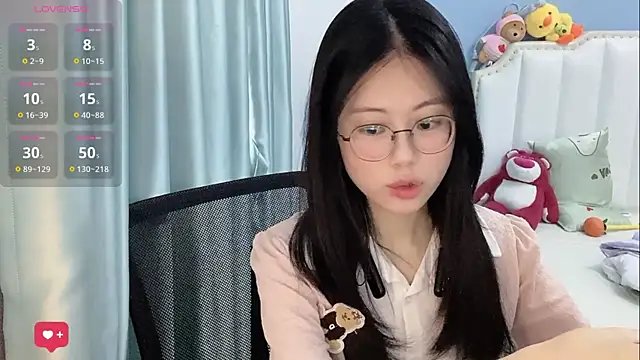 Luna-666 online show from May 11, 2026, 10:07 pm