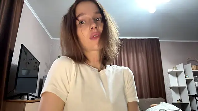 asunasue online show from May 22, 2026, 1:57 am
