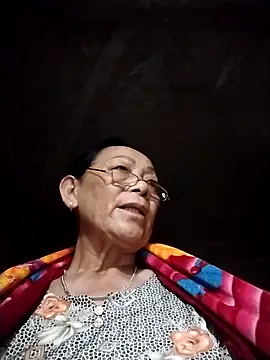 Snapshot of mouth22 chatting on May 6, 2026, 8:58 pm mouth22 online show from May 6, 2026, 8:58 pm