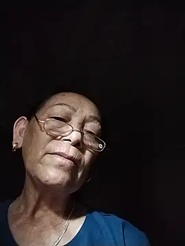 Snapshot of mouth22 chatting on May 27, 2026, 9:34 pm mouth22 online show from May 27, 2026, 9:34 pm