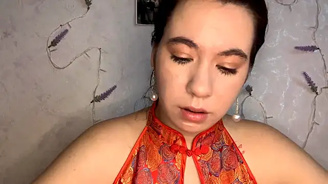 Snapshot of OraCoovert chatting on May 26, 2026, 4:14 pm OraCoovert online show from May 26, 2026, 4:14 pm