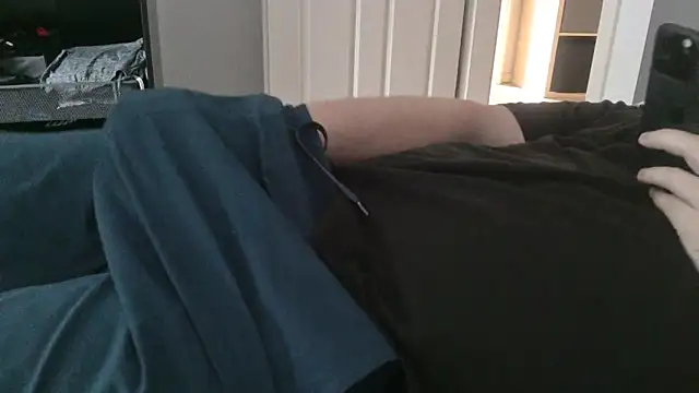 horny-bear89 online show from May 26, 2026, 5:09 pm