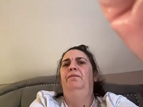 Snapshot of susitanito chatting on February 19, 2025, 6:32 pm susitanito online show from February 19, 2025, 6:32 pm