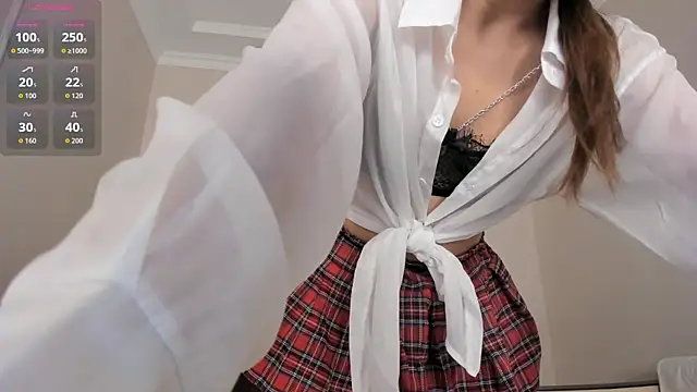 Snapshot of Yun_le chatting on May 11, 2026, 4:15 pm Yun le online show from May 11, 2026, 4:15 pm