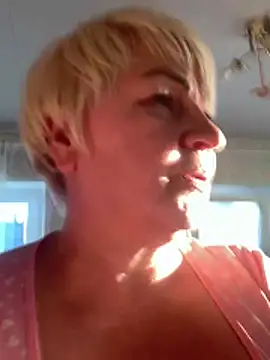 Laura Miillf online show from May 20, 2026, 4:57 pm