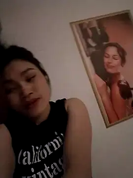 Snapshot of Sary_Naughty chatting on May 18, 2026, 9:04 am Sary Naughty online show from May 18, 2026, 9:04 am