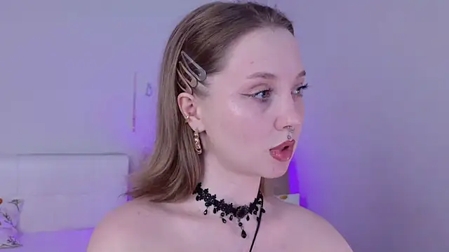 ooopsitscandy online show from May 11, 2026, 11:38 am