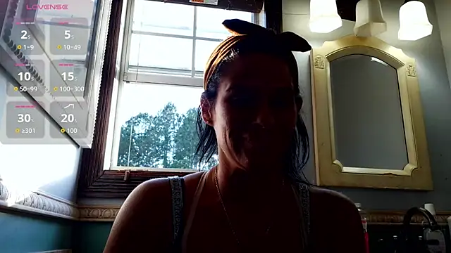 Snapshot of Vanessa_Valentine chatting on May 16, 2026, 11:46 pm Vanessa Valentine online show from May 16, 2026, 11:46 pm